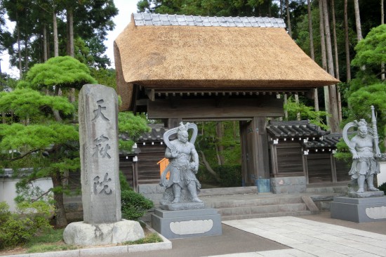 隅田隆蔵さん　天嶽院山門茅葺替を語る